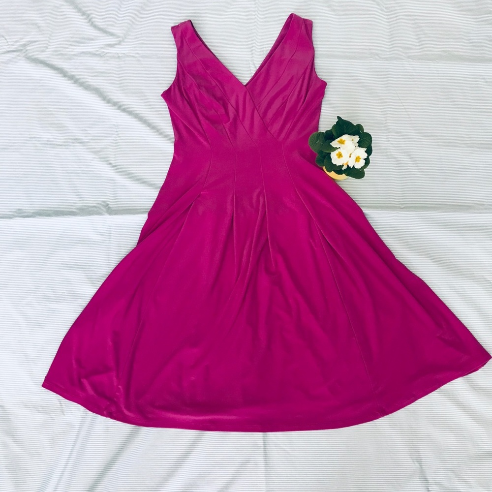 Jones New York V neck midi dress fuchsia